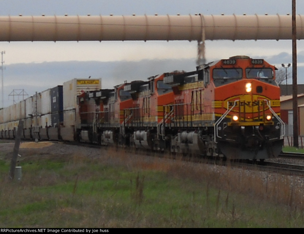 BNSF 4839 West